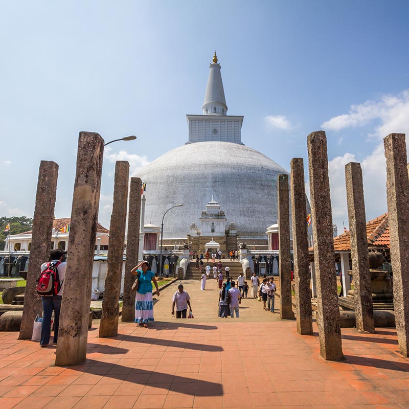 Ruwanwelimaha Stupa in Anuradhapura
