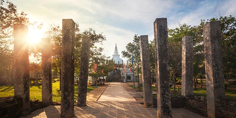 Ruwanwelimaha Stupa in Anuradhapura