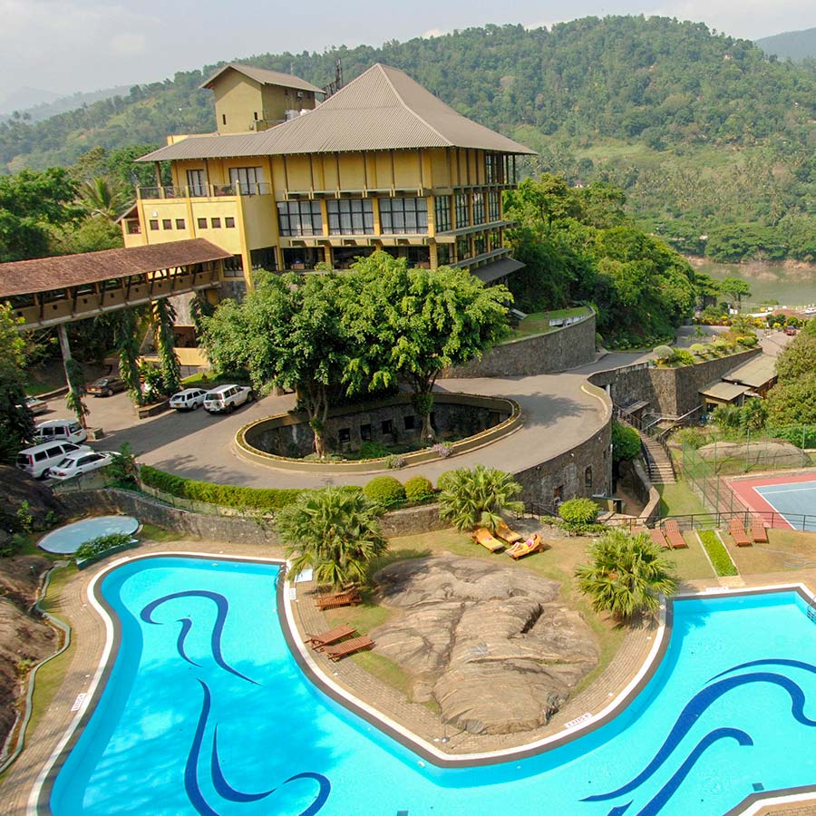 Swimming Pool in Kandy
